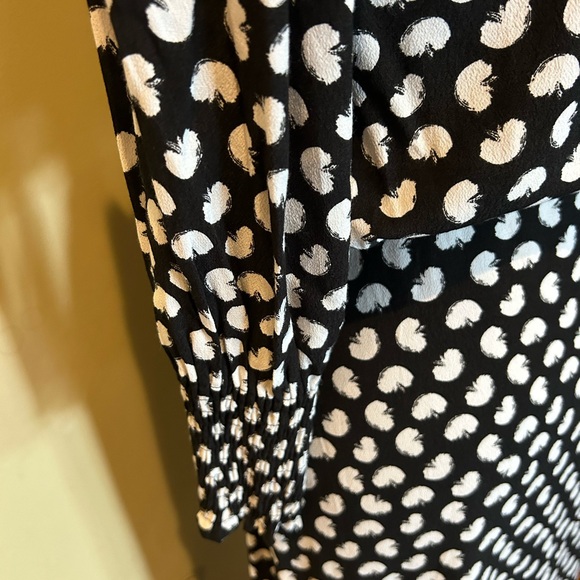 Boss by Hugo Boss Daflori Balloon Sleeve MIDI Dress - Picture 10 of 11